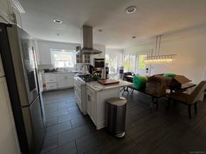 1625 Stewart St, Oceanside CA 92054