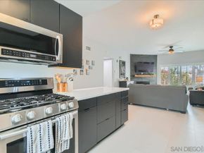 9840 Shirley Gardens Dr 8, Santee CA 92071