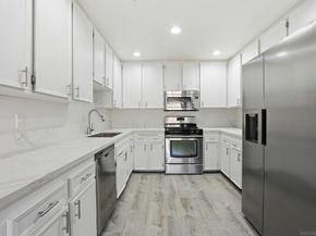 10794 Jeanne Ter E, Santee CA 92071