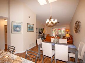 12825 Via Moura, San Diego CA 92128