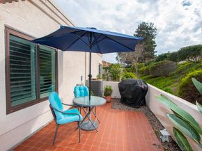 12825 Via Moura, San Diego CA 92128