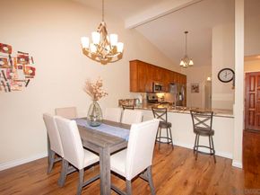 12825 Via Moura, San Diego CA 92128