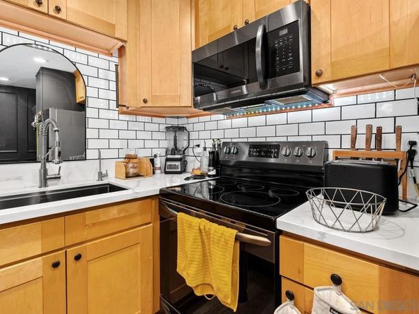 1775 Diamond 105, San Diego CA 92109
