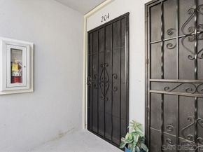 4750 Noyes St 204, San Diego CA 92109