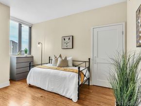 700 W E St 1905, San Diego CA 92101