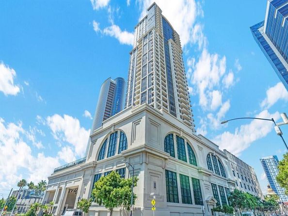 700 W E St 1905, San Diego CA 92101