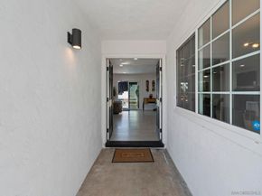 10252 Santana Street, Santee CA 92071