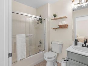 1970 Columbia St 513, San Diego CA 92101