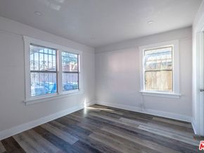 136 W 82nd Street, Los Angeles CA 90003