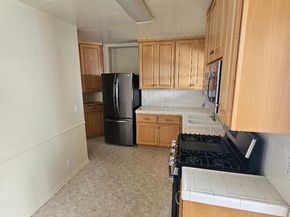 6501 W 87th Place, Los Angeles CA 90045