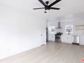 2008 Strongs Drive, Venice CA 90291