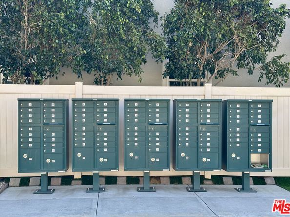 16080 Columbus Lane, North Hills CA 91343