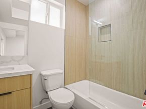 1709 S Burnside Avenue, Los Angeles CA 90019