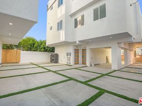 1709 S Burnside Avenue, Los Angeles CA 90019