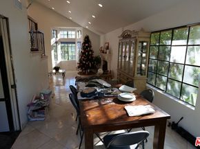 2241 Flintridge Drive, Glendale CA 91206
