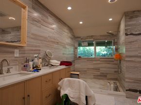 2241 Flintridge Drive, Glendale CA 91206