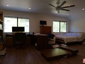 2241 Flintridge Drive, Glendale CA 91206