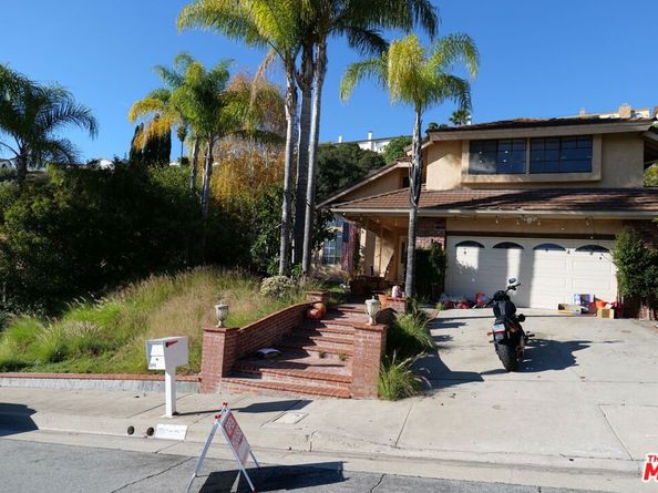 2241 Flintridge Drive, Glendale CA 91206