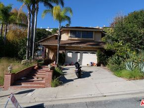 2241 Flintridge Drive, Glendale CA 91206