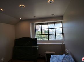 2241 Flintridge Drive, Glendale CA 91206