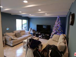 2241 Flintridge Drive, Glendale CA 91206