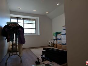 2241 Flintridge Drive, Glendale CA 91206