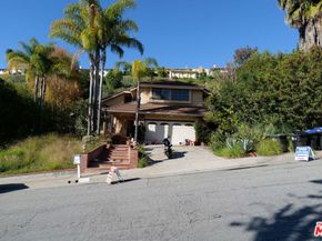 2241 Flintridge Drive, Glendale CA 91206