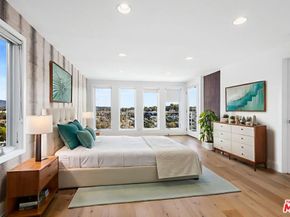 2226 Ronda Vista Drive, Los Angeles CA 90027