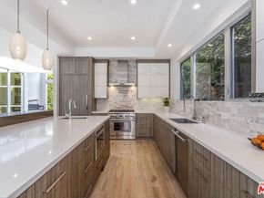 3728 S Barrington Avenue, Los Angeles CA 90066