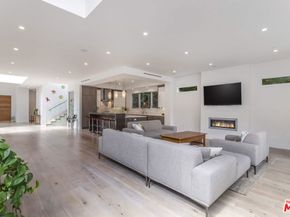 3728 S Barrington Avenue, Los Angeles CA 90066