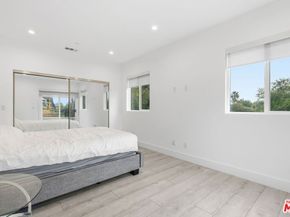 13822 Oxnard Street, Van Nuys CA 91401