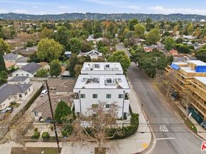 13822 Oxnard Street, Van Nuys CA 91401