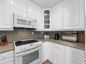 1515 S Beverly Drive 202, Los Angeles CA 90035