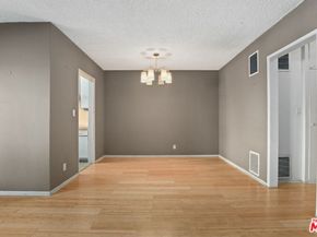 1233 N Laurel Avenue 103, West Hollywood CA 90046