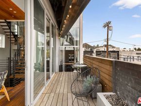 1308 Pacific Avenue, Venice CA 90291