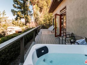 3061 Landa Street, Los Angeles CA 90039