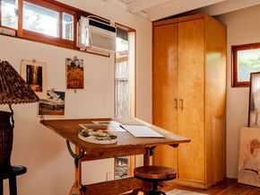 3061 Landa Street, Los Angeles CA 90039