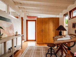 3061 Landa Street, Los Angeles CA 90039