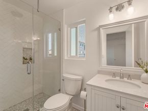 425 Idaho Avenue 10, Santa Monica CA 90403