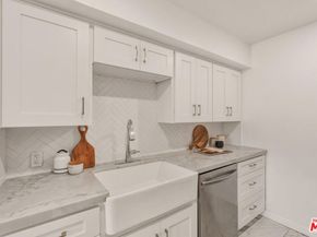 425 Idaho Avenue 10, Santa Monica CA 90403