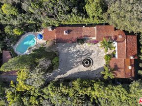 334 N Carmelina Avenue, Los Angeles CA 90049