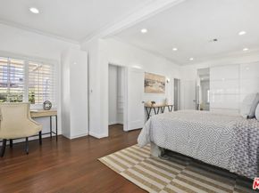 5761 W Olympic Boulevard, Los Angeles CA 90036