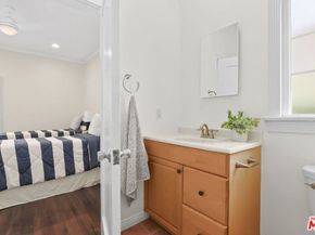 5761 W Olympic Boulevard, Los Angeles CA 90036