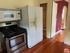 1335 Chelsea Avenue, Santa Monica CA 90404