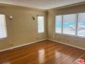 1335 Chelsea Avenue, Santa Monica CA 90404