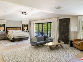 7651 Willow Glen Road, Los Angeles CA 90046