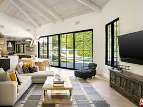 7651 Willow Glen Road, Los Angeles CA 90046