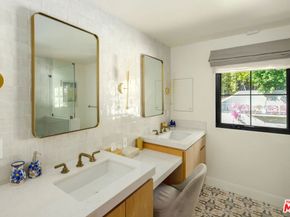 7651 Willow Glen Road, Los Angeles CA 90046