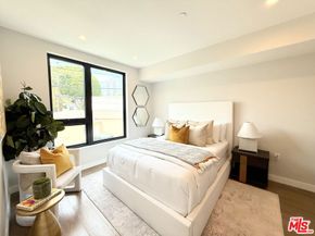 1017 N Croft Avenue 203, Los Angeles CA 90069