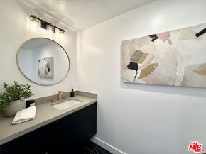 1017 N Croft Avenue 203, Los Angeles CA 90069